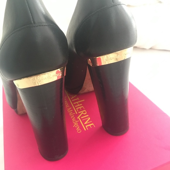 Michael Kors Heels - Picture 3 of 4